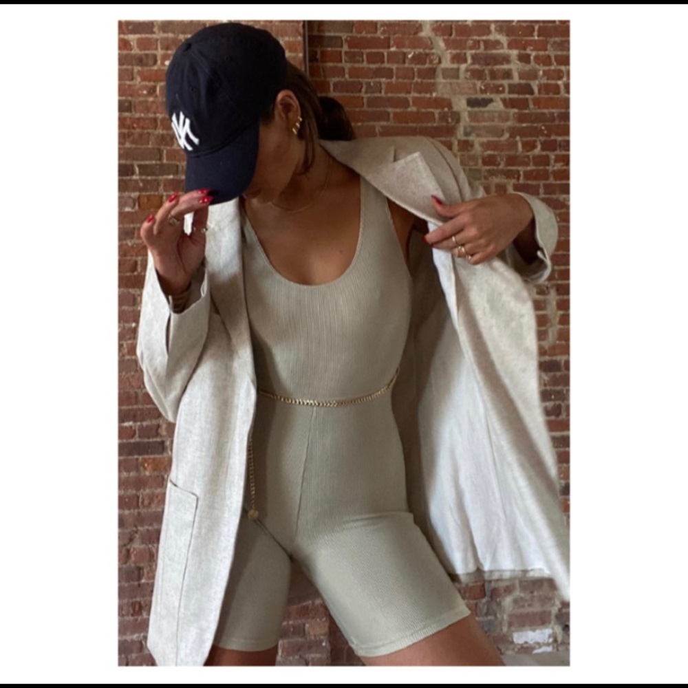 New! WEWOREWHAT SCOOP RIB BODYSUIT